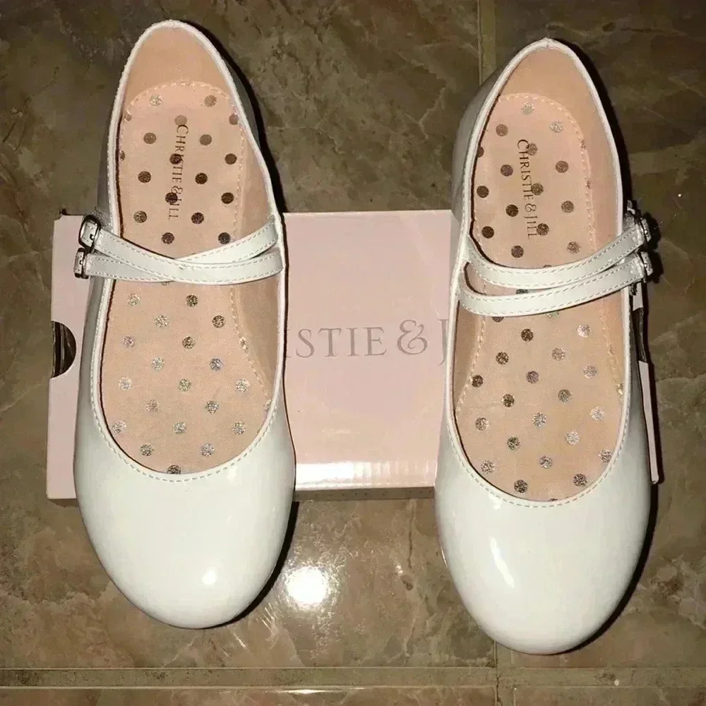 Christie & Jill Size 4 White Patent Flats with Strap. Preloved